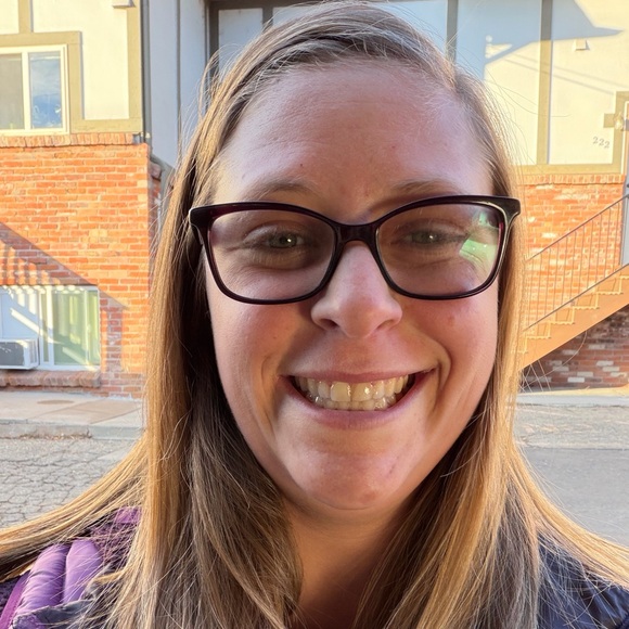 Meet your Posher, Zoe - Picture 1 of 1